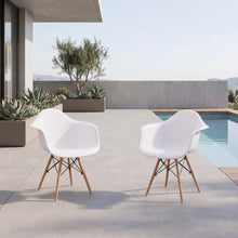 Silla Eymos, Color Blanco, Con Espaldar y Patas en Madera X2