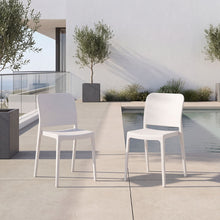 Silla Triveca, Blanco, Con espaldar cerrado y diseño minimalista X2