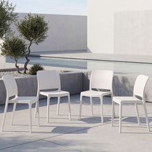 Silla Triveca, Blanco, Con espaldar cerrado y diseño minimalista X4