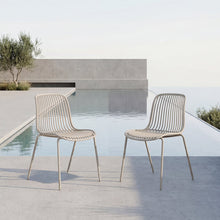 Silla Barcelona, Color Blanco, Con espaldar en lineas diseño moderno X2