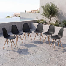 Silla Aira, Color Negro, Con espaldar y patas en Madera X6