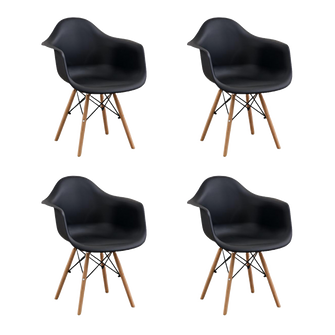 Silla Delia, Color Negro, Con espaldar y patas en Madera X4
