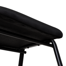 Silla Interlocutora, Negro, Con espaldar y diseño sencillo