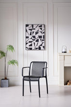 Silla Terra con Brazos, Color Negro, Con espaldar X2