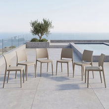 Silla Soho, Taupe, Con espaldar cerrado y diseño minimalista X6