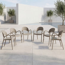 Silla Bremen, Taupe, Con espaldar, reposa brazos y diseño minimalista X6