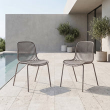 Silla Barcelona, Color Taupe, Con espaldar en lineas diseño moderno X2