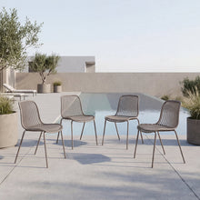 Silla Barcelona, Color Taupe, Con espaldar en lineas diseño moderno X4