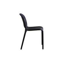 Set de 4 Sillas Marruecos, Negro, con Espaldar en Rayas y Diseño Minimalista