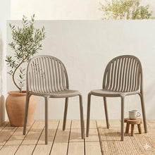 Silla Marruecos, Taupe, con Espaldar en Rayas y Diseño Minimalista