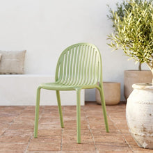 Set de 4 Sillas Marruecos, Verde Olivo, con Espaldar en Rayas y Diseño Minimalista