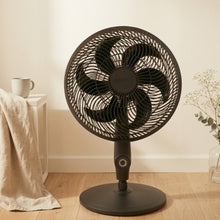 Ventilador Veronil 18, Negro, con Base en cruz, 3 Velocidades y 6 Aspas, 3 en 1