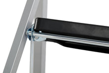 Escalera Tubular Trébol, Gris y Negro, Plagable de 2 Niveles