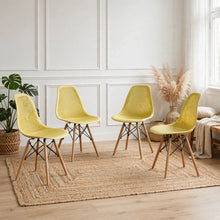 Set de 4 Sillas Aira, Color Amarillo, con Espaldar y Patas en Madera