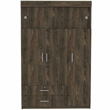 Closet Guadalupe, Chocolate, con Tres Puertas Abatibles con Cerradura y Variedad de Entrepaños